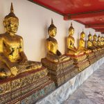 פסלי בודהה מדגימים שלווה
